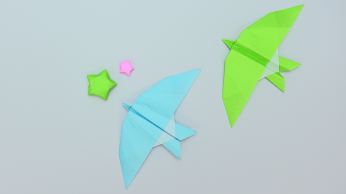 本当に飛ぶ 折り紙で簡単に作れる 鳥の飛行機 の折り方 Howpon ハウポン