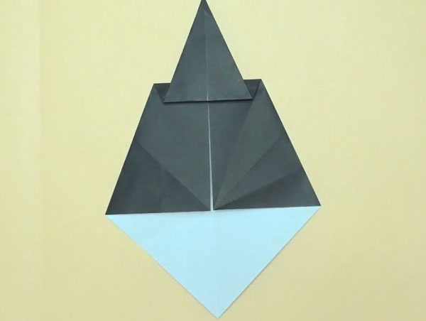 アンパンマン 意外と簡単 折り紙で作る バイキンマン の折り方 Howpon ハウポン