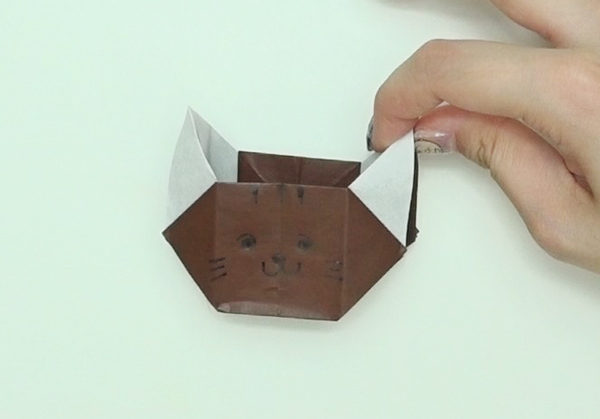 動物】猫好き必見！折り紙で簡単に作れるかわいい『ねこ箱』の折り方 