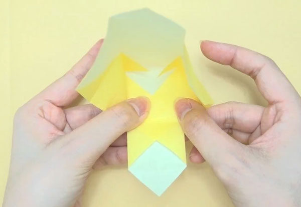 立体 3d で可愛い 折り紙で簡単に作れる ミニオン箱 の折り方 Howpon ハウポン