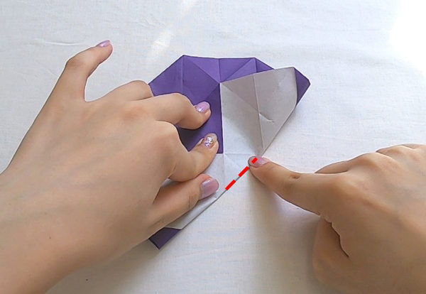 折り紙1枚で花が作れる 立体的で可愛い ダリア の折り方 作り方 Howpon ハウポン