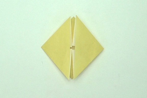 折り紙1枚でok 簡単に作れる ハートメダル の折り方 Howpon ハウポン
