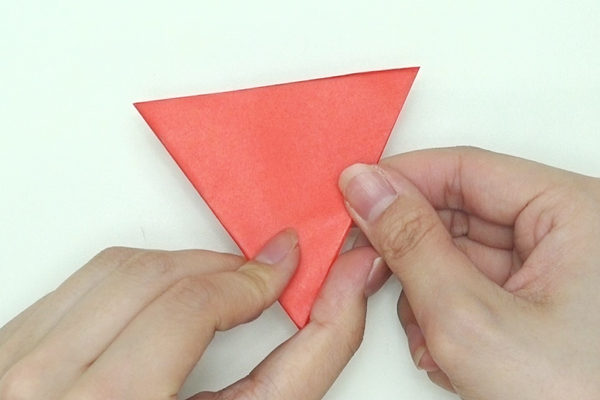 1枚の折り紙で簡単に作れる 星のメダル の折り方 作り方 Howpon ハウポン
