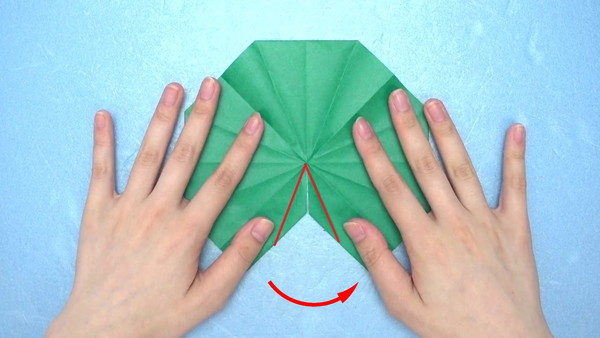6月にピッタリ 折り紙で作れる 蓮の葉 の簡単な折り方 作り方 Howpon ハウポン