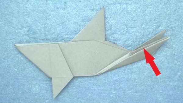 折り紙で作れるかっこいい サメ の簡単な折り方 作り方 Howpon ハウポン