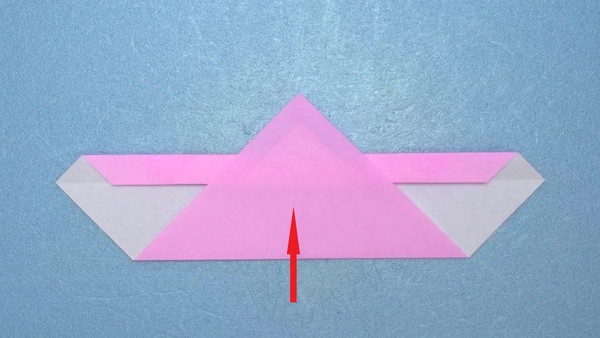 折り紙で簡単に作れる 本当に飛ぶ ちょうちょ の折り方 Howpon ハウポン