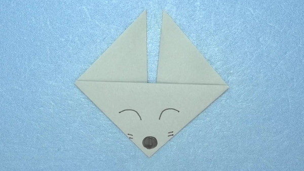 初心者 子供でも折り紙で簡単に作れる きつねの顔 の折り方 Howpon ハウポン
